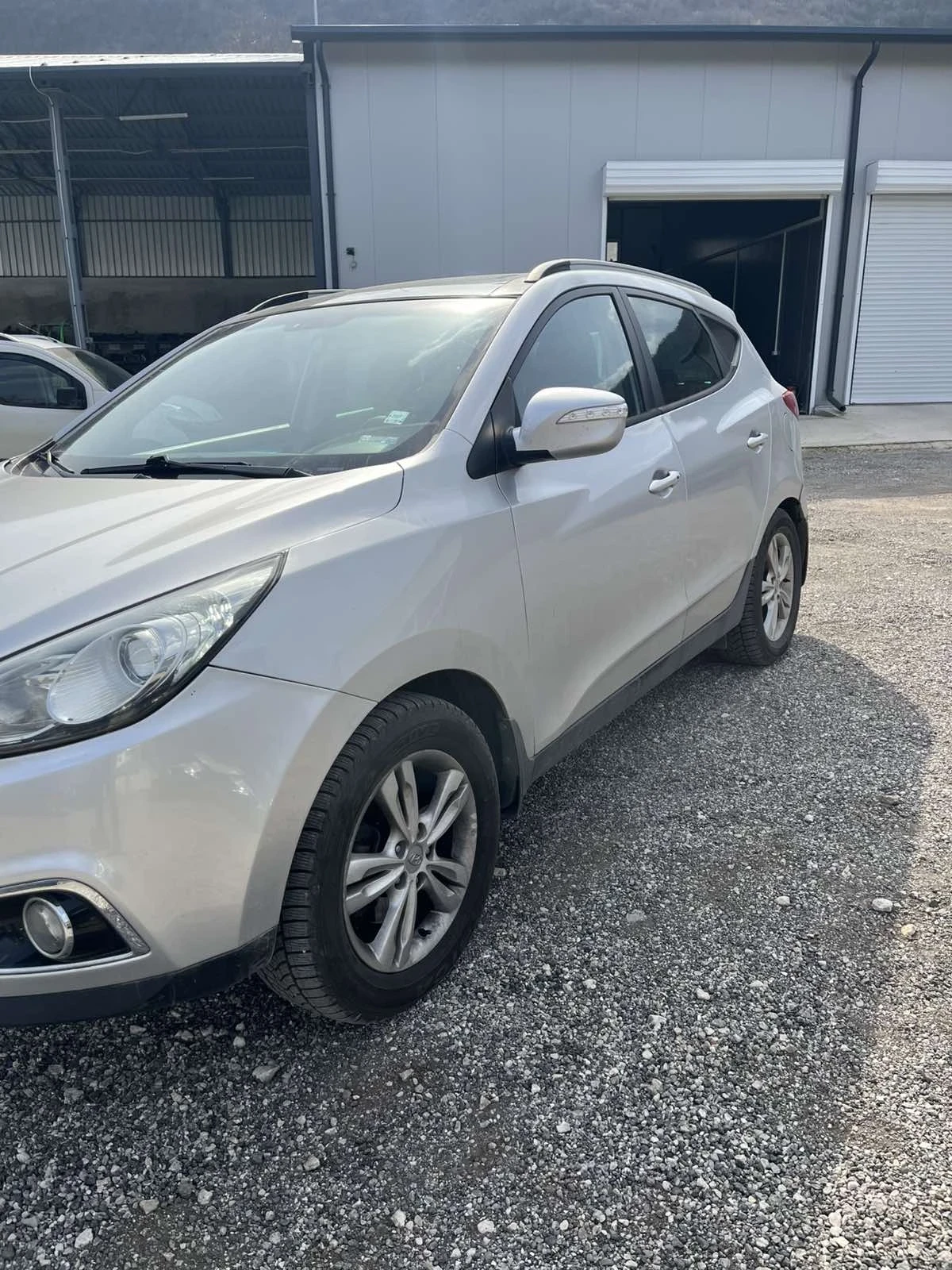 Hyundai IX35, снимка 2 - Автомобили и джипове - 53907868