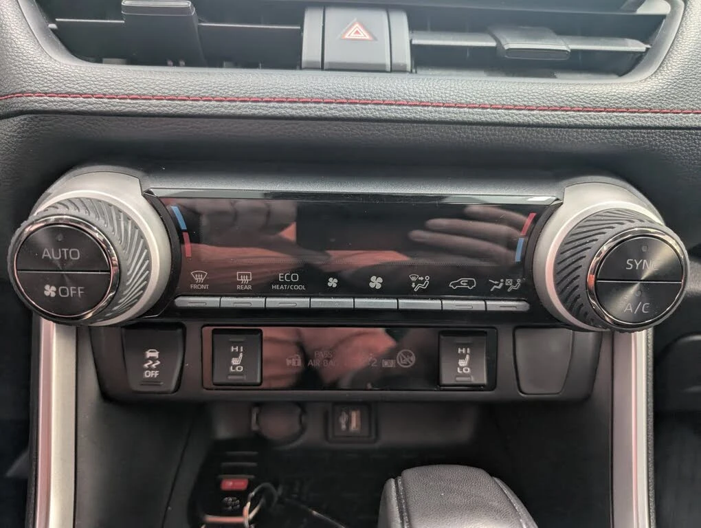 Toyota Rav4 PLUG-IN HYBRID* SE* DISTRONIC* LANE ASSIST* ПОДГРЕ, снимка 10 - Автомобили и джипове - 54808054