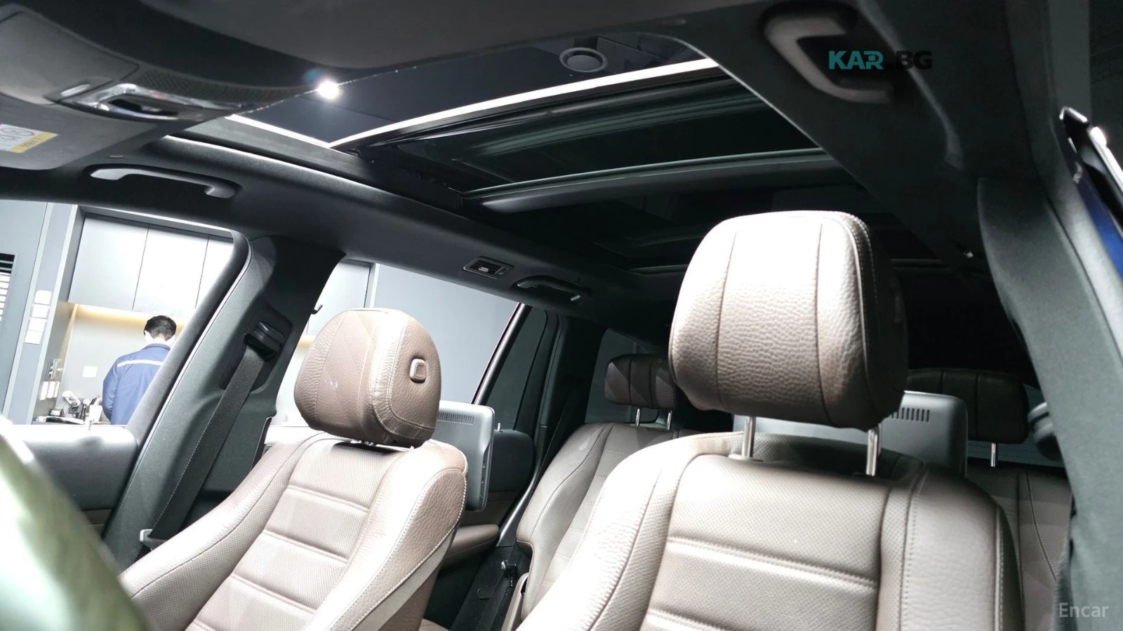 Mercedes-Benz GLS580 * 4MATIC* BURMESTER* МАСАЖИ* ПАНОРАМА* ОБДУХВАНЕ* , снимка 17 - Автомобили и джипове - 54868976