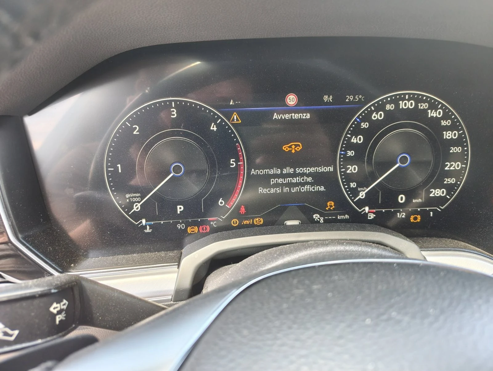 VW Touareg VW Touareg 3.0TDI/R-LINE/, снимка 11 - Автомобили и джипове - 54946220