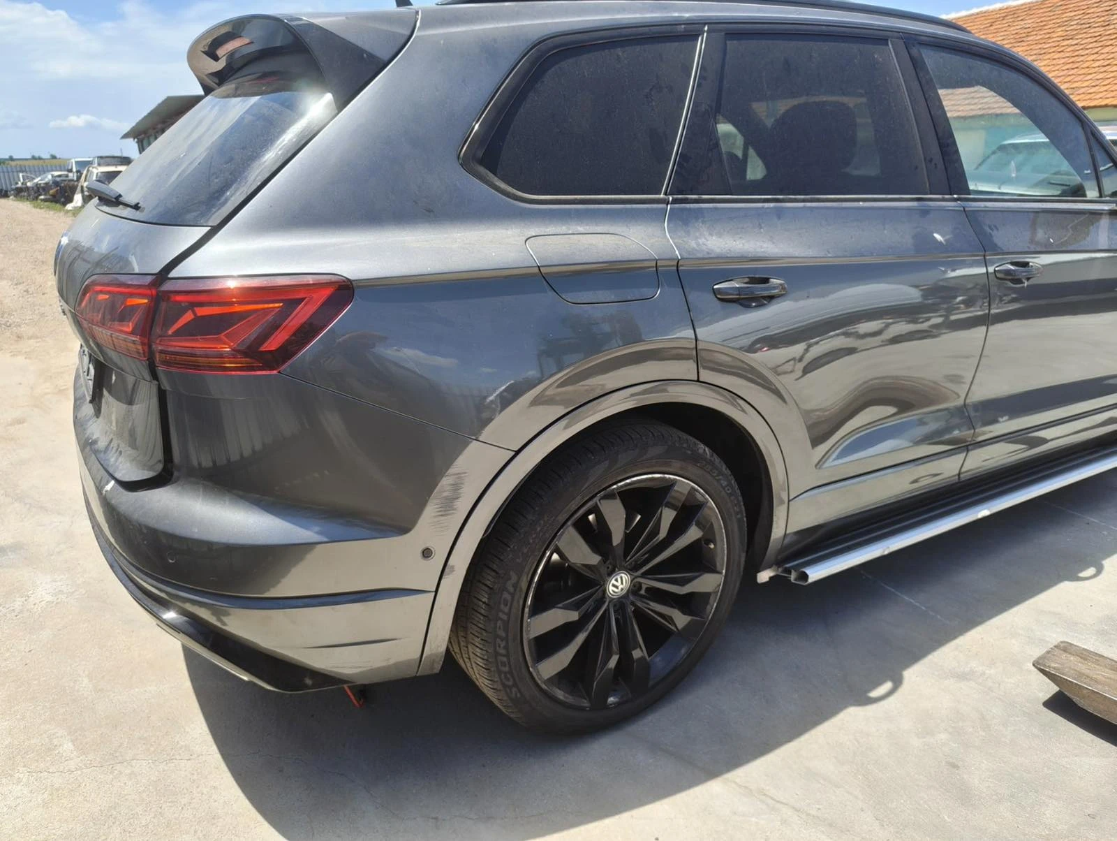 VW Touareg VW Touareg 3.0TDI/R-LINE/, снимка 6 - Автомобили и джипове - 54946220