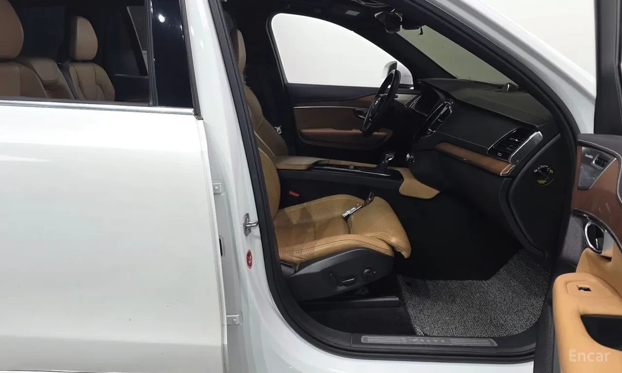 Volvo Xc90 T6* Inscription* Обдух* 360VIEW* B&O* Head UP* Пам, снимка 13 - Автомобили и джипове - 55693320