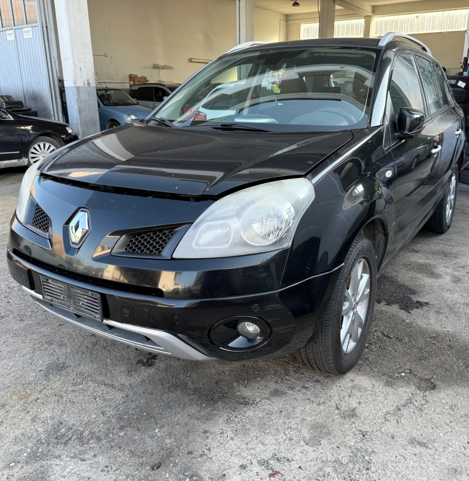 Renault Koleos 2.0 150 кс 4х4, снимка 11 - Автомобили и джипове - 56230741