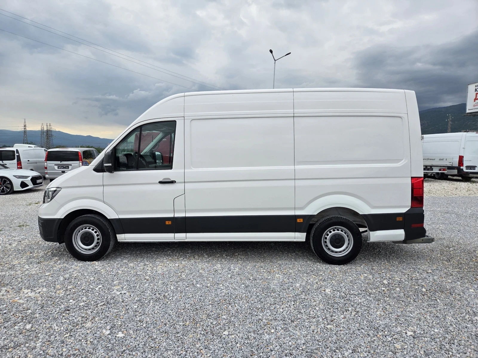 VW Crafter 2.0 TDI, Автоматик, Навигация, Клима - изображение 2