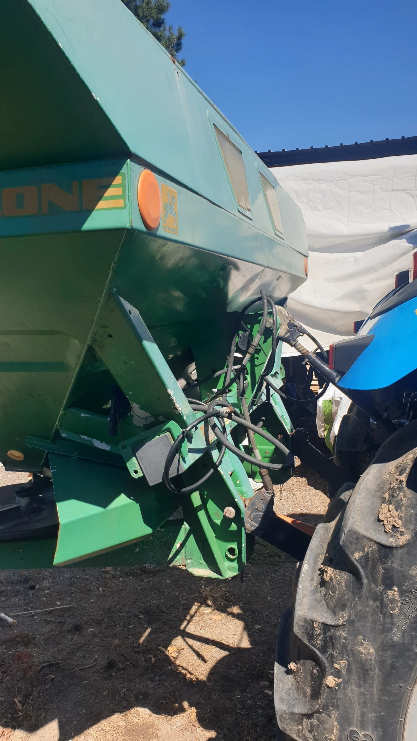 Торачка Amazone ZA-MII 2000л, снимка 4 - Селскостопанска техника - 53748641