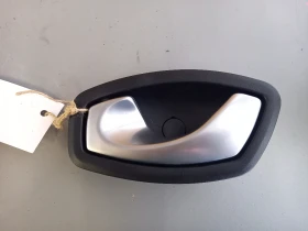 Дръжка врата предна лява вътрешна Рено Меган хечбек (10)