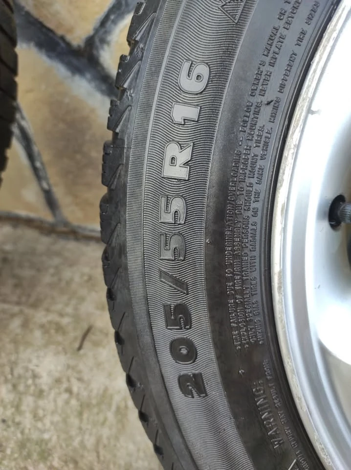 Гуми с джанти Michelin 205/55R16, снимка 7 - Гуми и джанти - 48923998