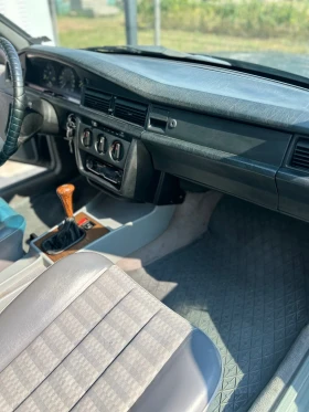 Mercedes-Benz 190 E190, снимка 4