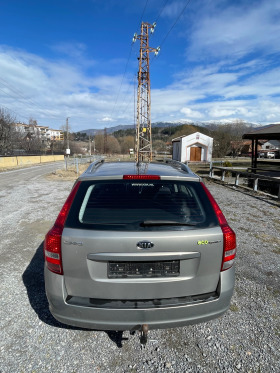 Kia Ceed 1.6i, снимка 5 - Автомобили и джипове - 44825703