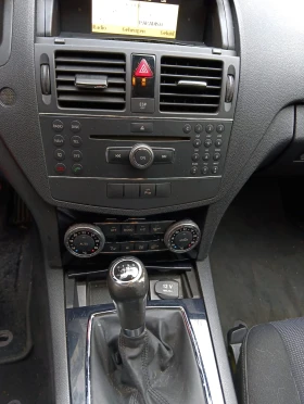 Mercedes-Benz C 200, снимка 11