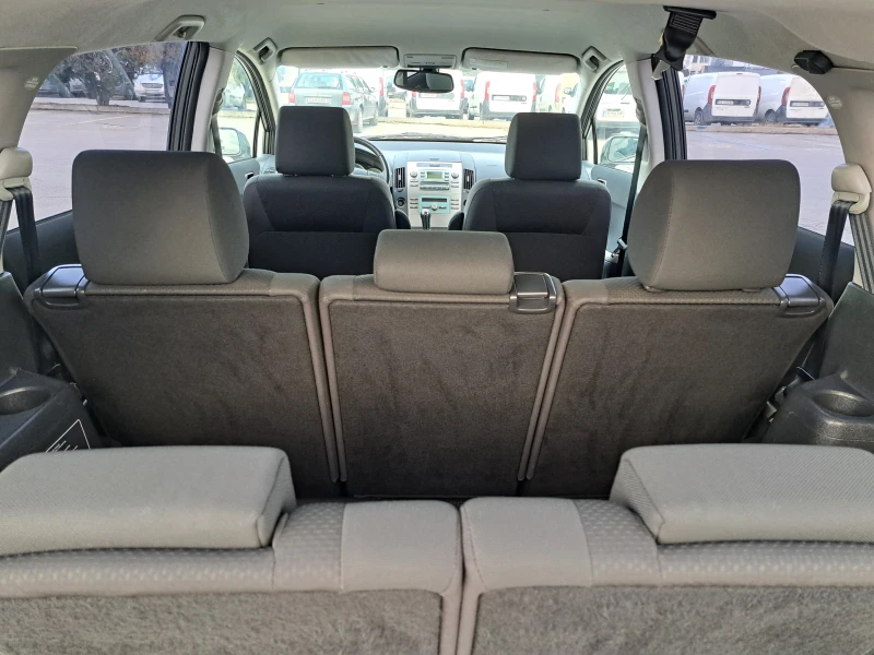 Toyota Corolla verso 1.8* 97000 КМ.* ИТАЛИЯ* TOP* , снимка 7 - Автомобили и джипове - 30086544