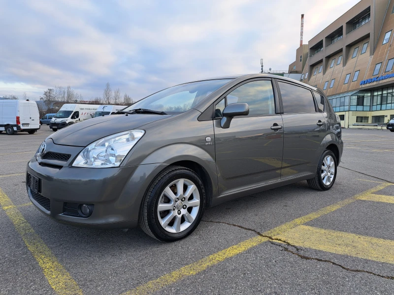 Toyota Corolla verso 1.8* 97000 КМ.* ИТАЛИЯ* TOP* , снимка 10 - Автомобили и джипове - 30086544