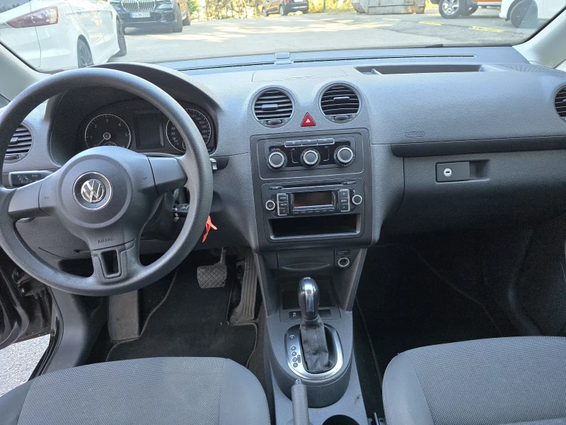 VW Caddy, снимка 9 - Автомобили и джипове - 47430632