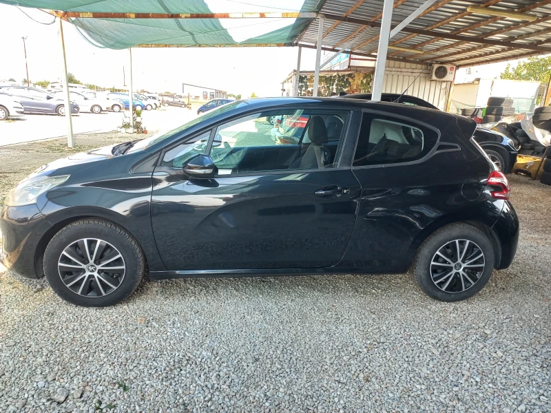 Peugeot 208 1, 4 eHDI Avtomat    Бартер!, снимка 6 - Автомобили и джипове - 47125066