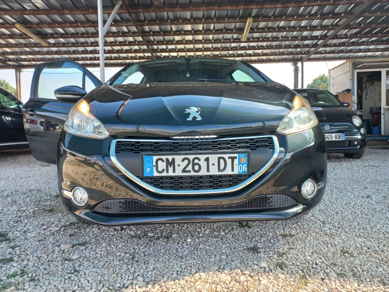 Peugeot 208 1, 4 eHDI Avtomat    Бартер!, снимка 3 - Автомобили и джипове - 47125066