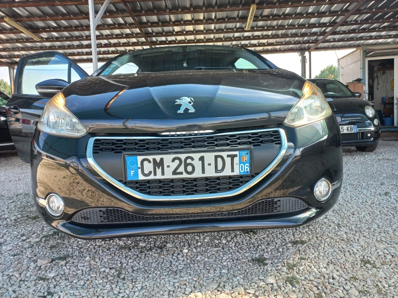 Peugeot 208 1, 4 eHDI Avtomat    Бартер!, снимка 2 - Автомобили и джипове - 47125066