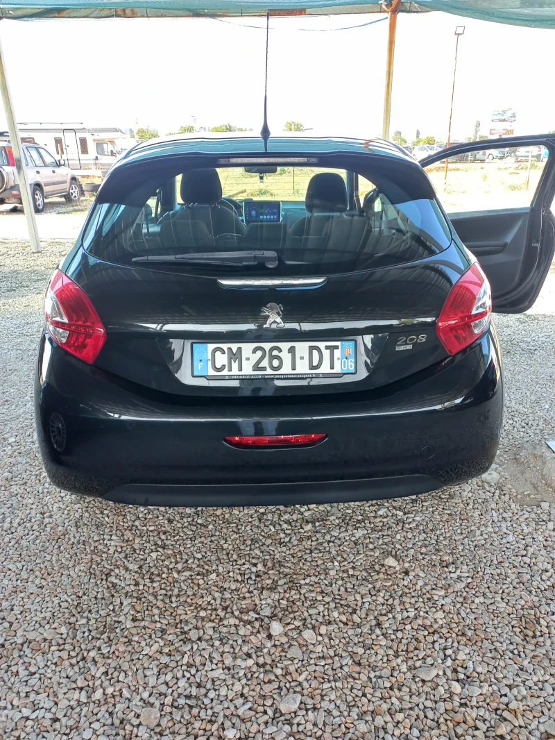 Peugeot 208 1, 4 eHDI Avtomat    Бартер!, снимка 8 - Автомобили и джипове - 47125066