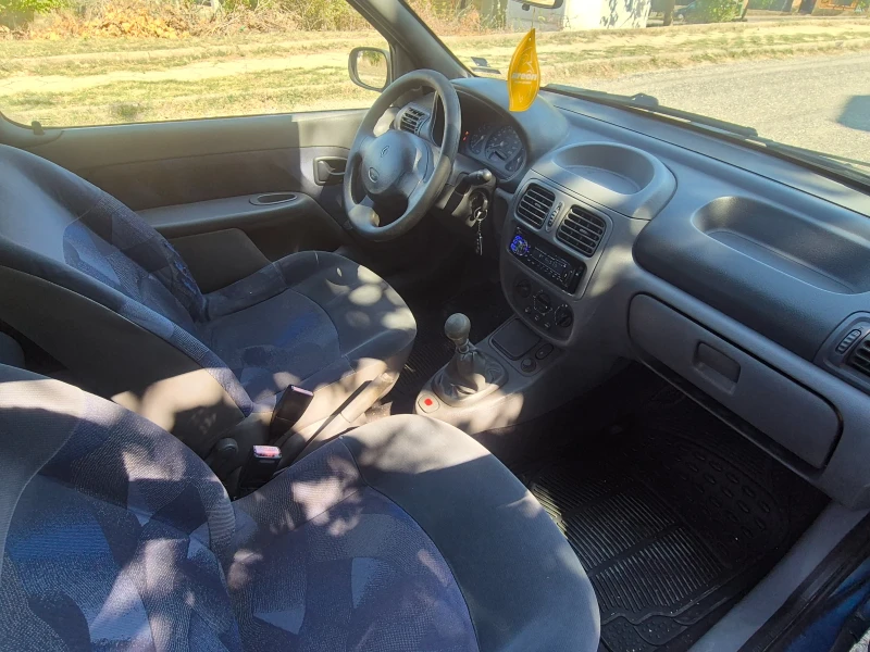 Renault Clio, снимка 7 - Автомобили и джипове - 47419603