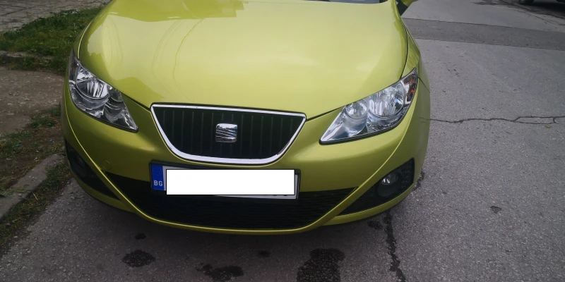 Seat Ibiza 6J, снимка 2 - Автомобили и джипове - 47513631