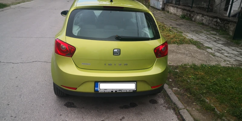 Seat Ibiza 6J, снимка 4 - Автомобили и джипове - 47513631