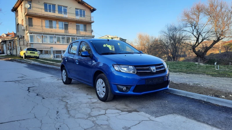 Dacia Sandero 1.2i (75 Hp) NAVI, снимка 6 - Автомобили и джипове - 49490797