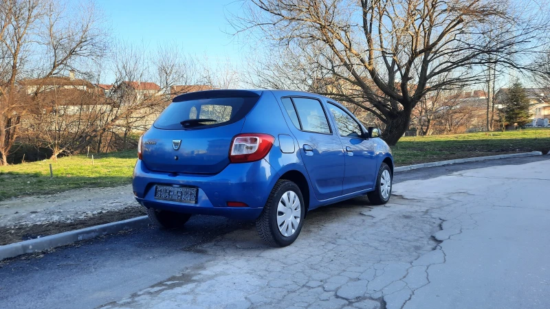 Dacia Sandero 1.2i (75 Hp) NAVI, снимка 4 - Автомобили и джипове - 48716415