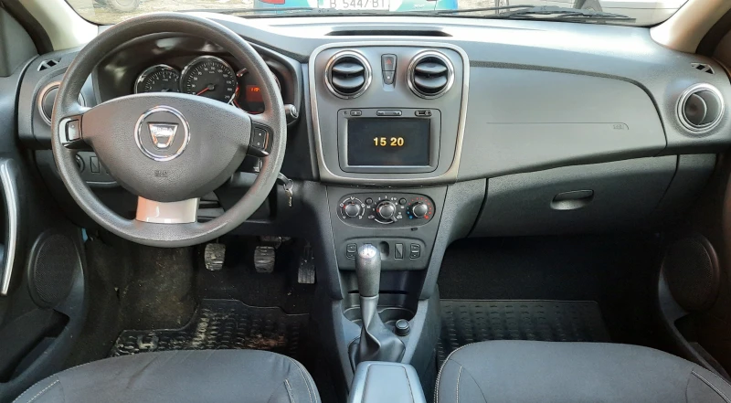 Dacia Sandero 1.2i (75 Hp) NAVI, снимка 10 - Автомобили и джипове - 48716415