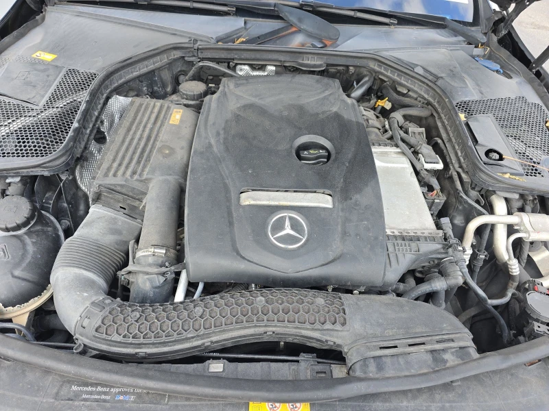 Mercedes-Benz C 300, снимка 10 - Автомобили и джипове - 48854997