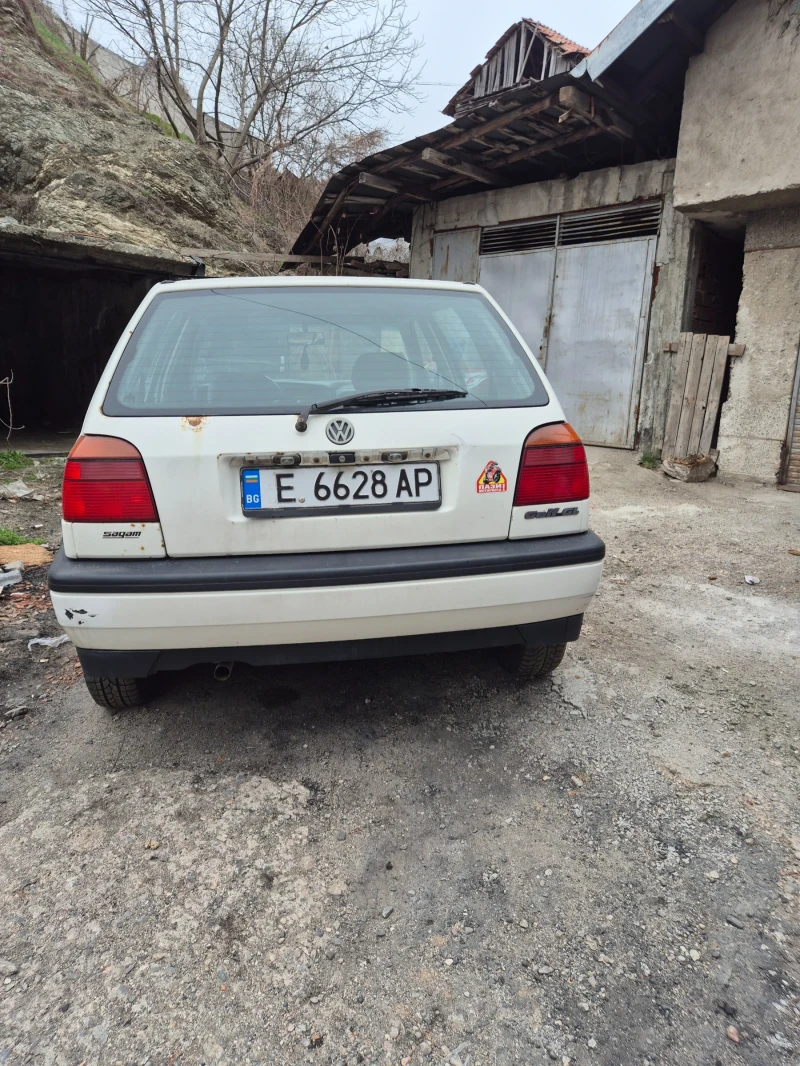 VW Golf, снимка 3 - Автомобили и джипове - 49608143