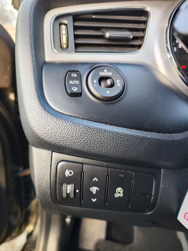 Kia Ceed 1.6 Gdi , снимка 14 - Автомобили и джипове - 53082509
