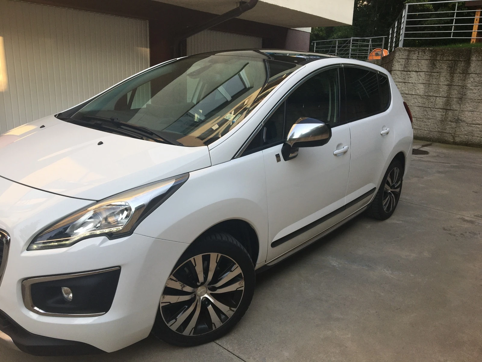 Peugeot 3008 2.0HDI, HYBRID - изображение 2