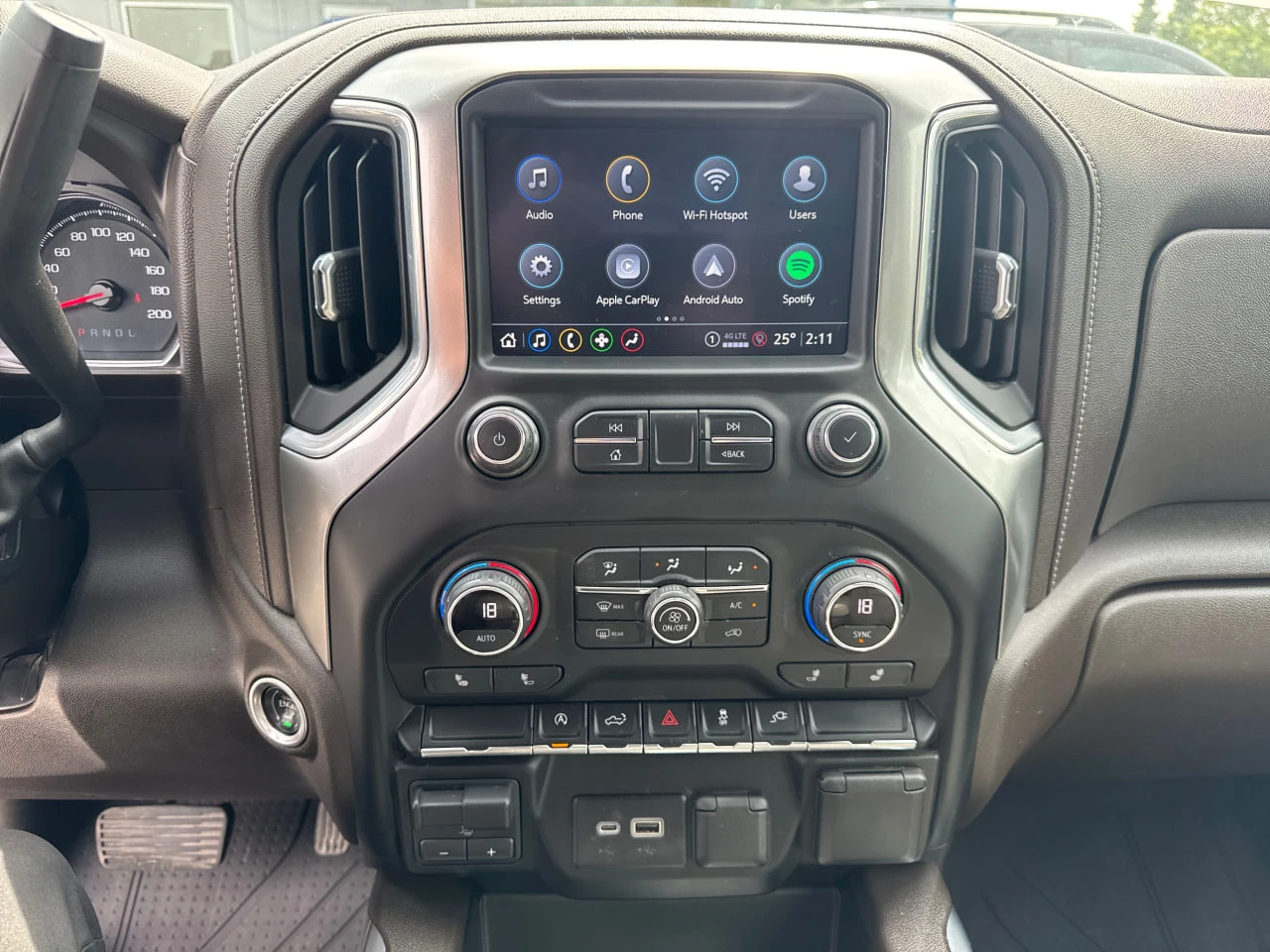 Chevrolet Silverado CARFAX* АВТОФИНАНСИРАНЕ* БЕЗ ПЪРВОНАЧАЛНА ВНОСКА*  - изображение 9