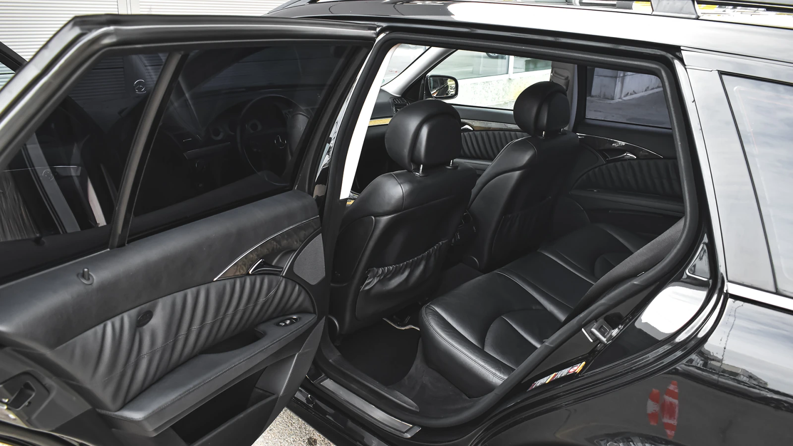 Mercedes-Benz E 280 CDI V6 AVANTGARDE 7G-TRONIC - изображение 9
