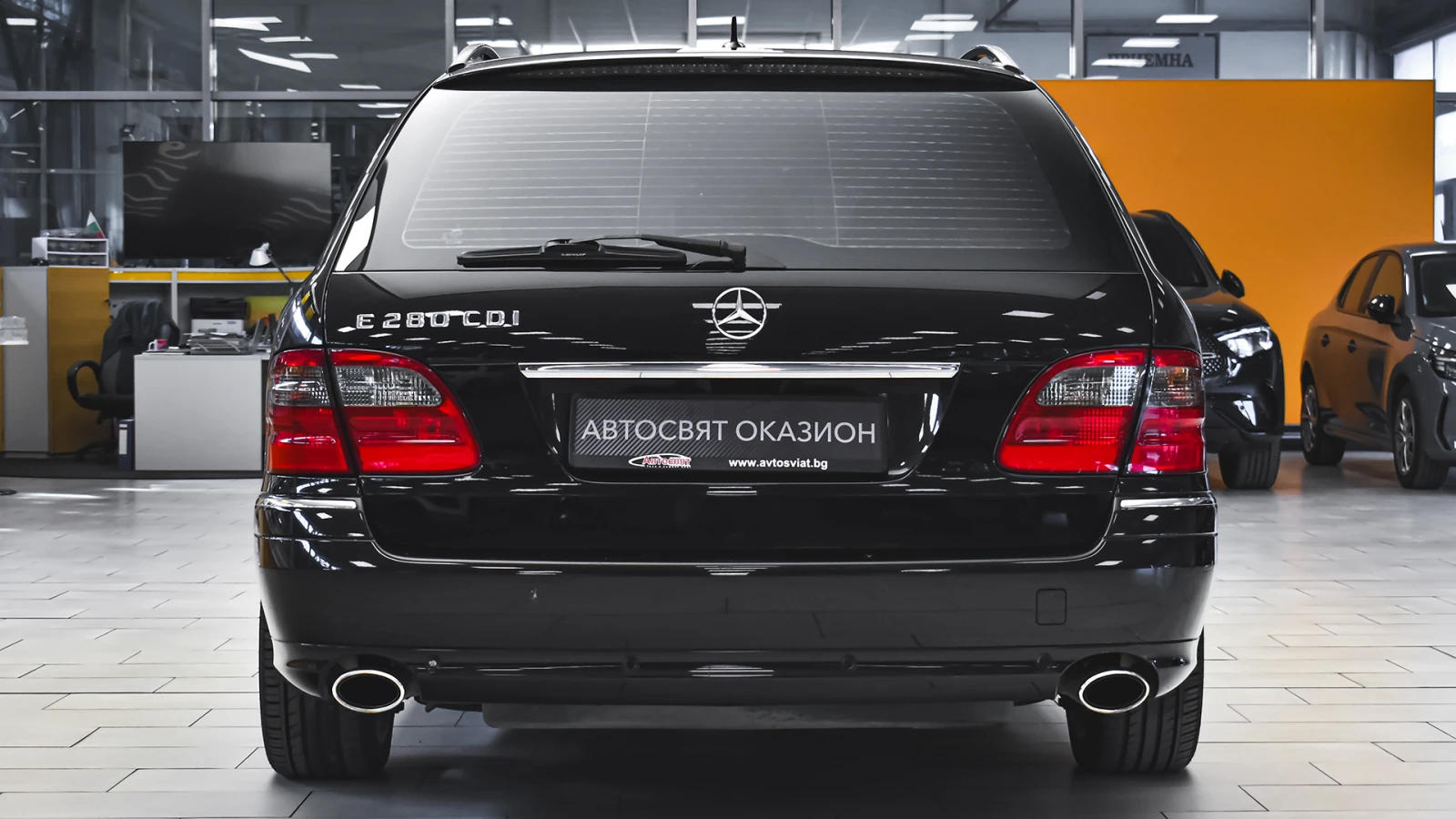 Mercedes-Benz E 280 CDI V6 AVANTGARDE 7G-TRONIC - изображение 3