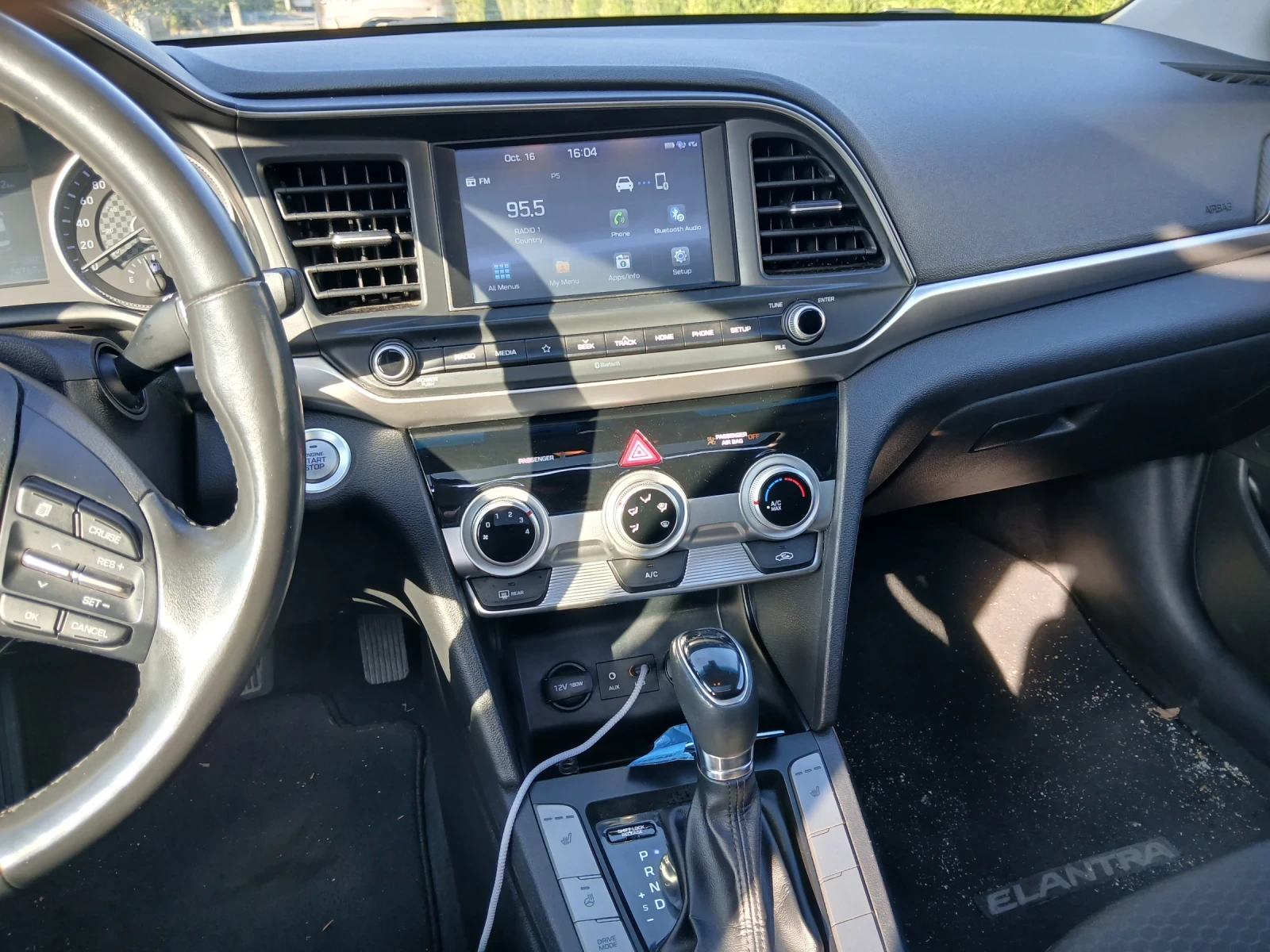 Hyundai Elantra  - изображение 9