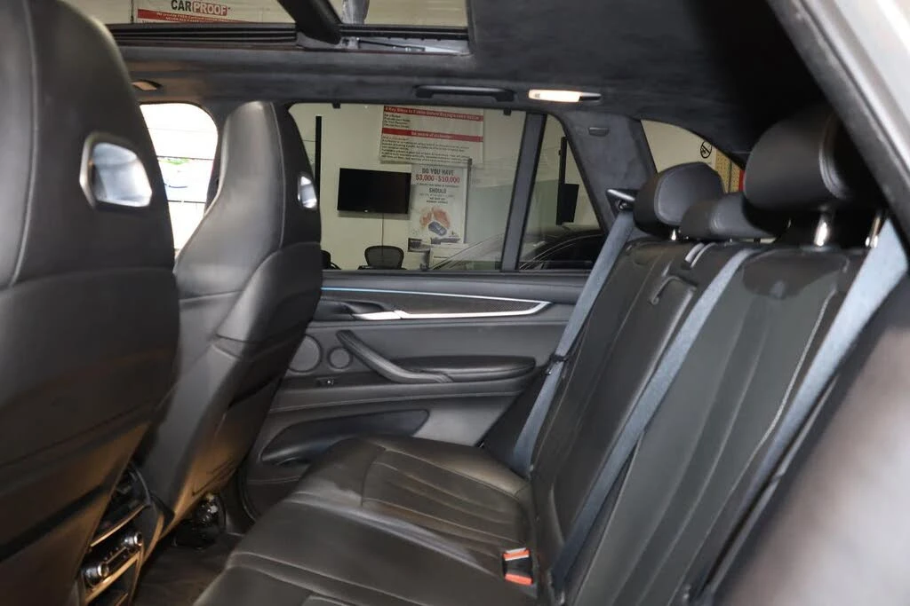 BMW X5M M-Package * CARFAX * АвтоКредит * (ЦЕНА ДО БГ) - изображение 10