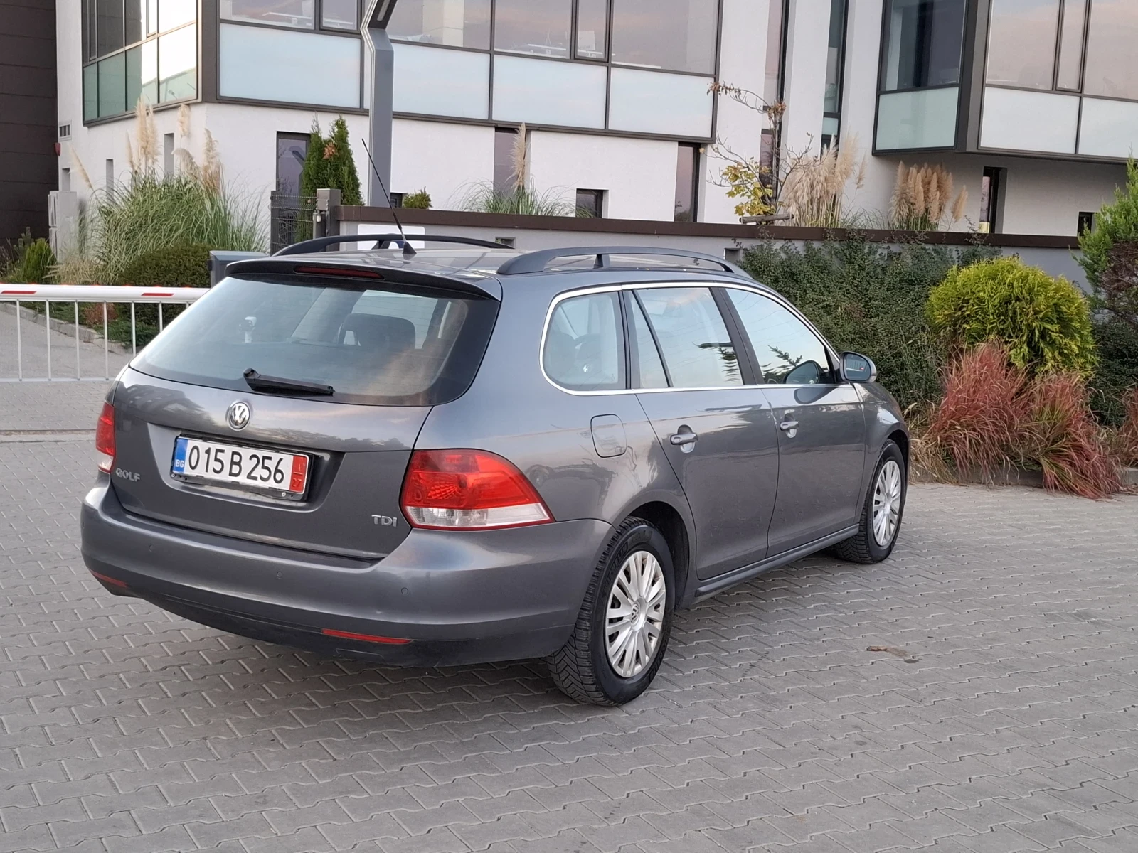 VW Golf Variant 1.9TDI* (105)* * * H *  | Mobile.bg   13