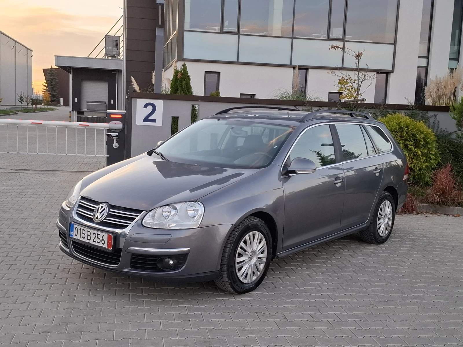 VW Golf Variant 1.9TDI* (105кс)* * КЛИМАТРОНИК* HОВ ВНОС*  - изображение 5