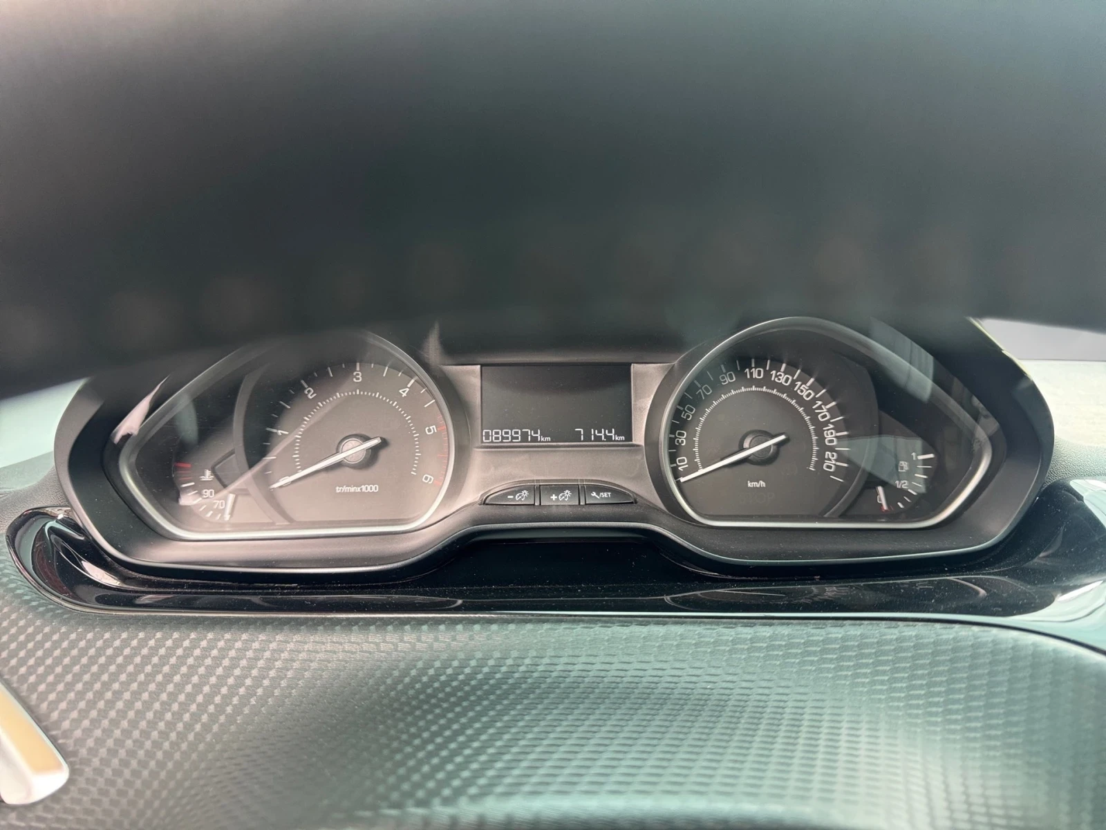 Peugeot 2008 1.6 E- BlueHDi  | Mobile.bg � ����������� 10