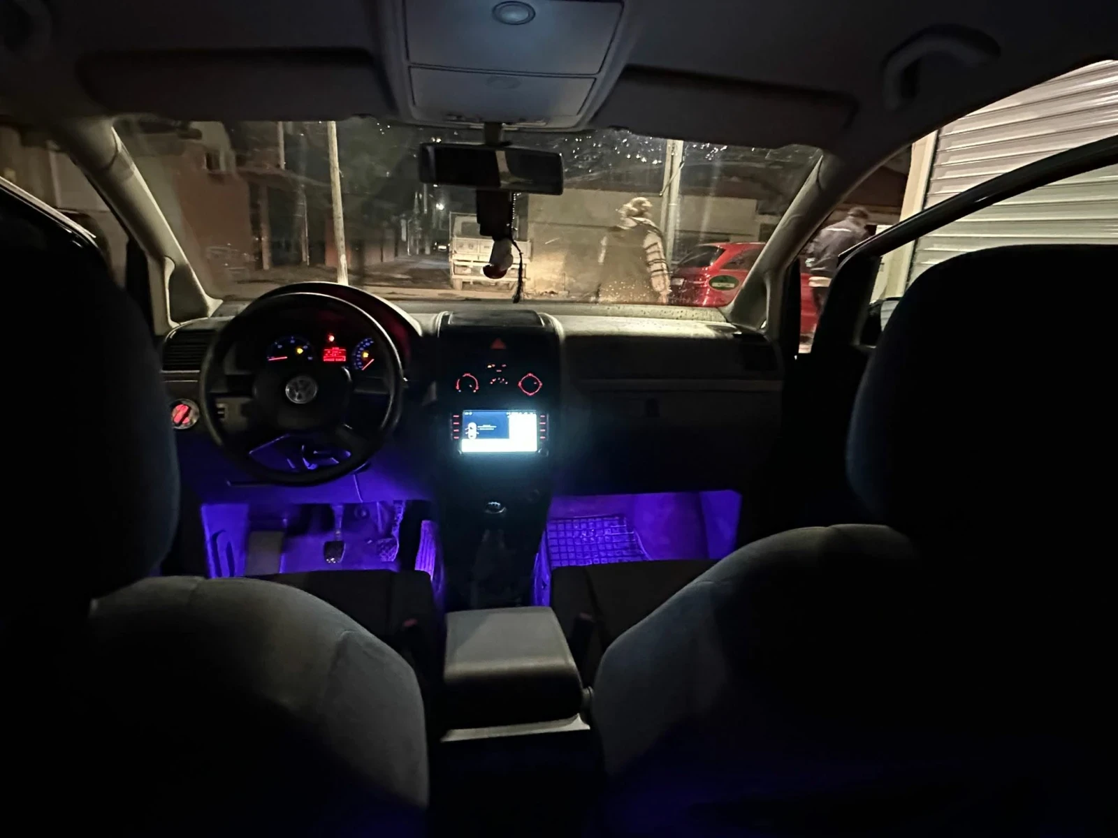 VW Touran, снимка 5 - Автомобили и джипове - 53839744