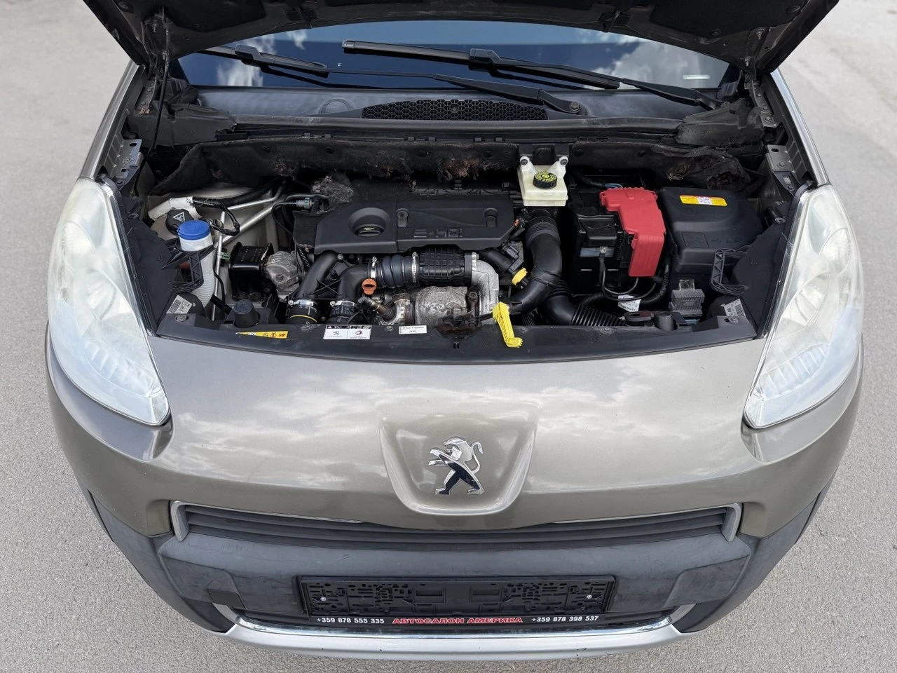 Peugeot Partner 1.6 HDi , снимка 17 - Автомобили и джипове - 54140452