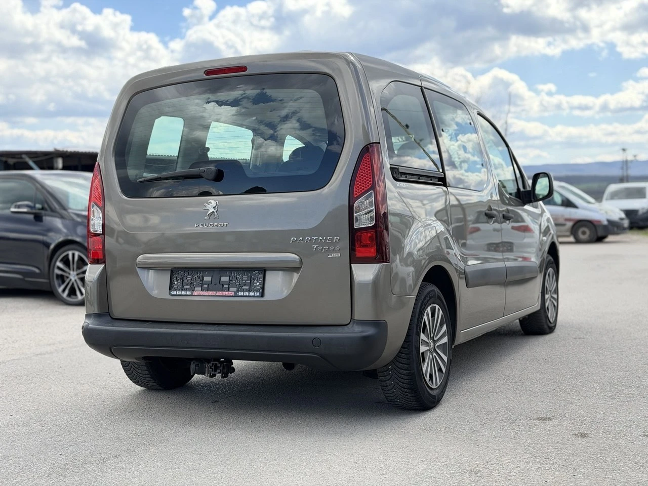 Peugeot Partner 1.6 HDi , снимка 6 - Автомобили и джипове - 54140452