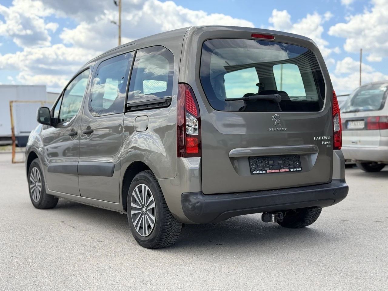 Peugeot Partner 1.6 HDi , снимка 4 - Автомобили и джипове - 54140452