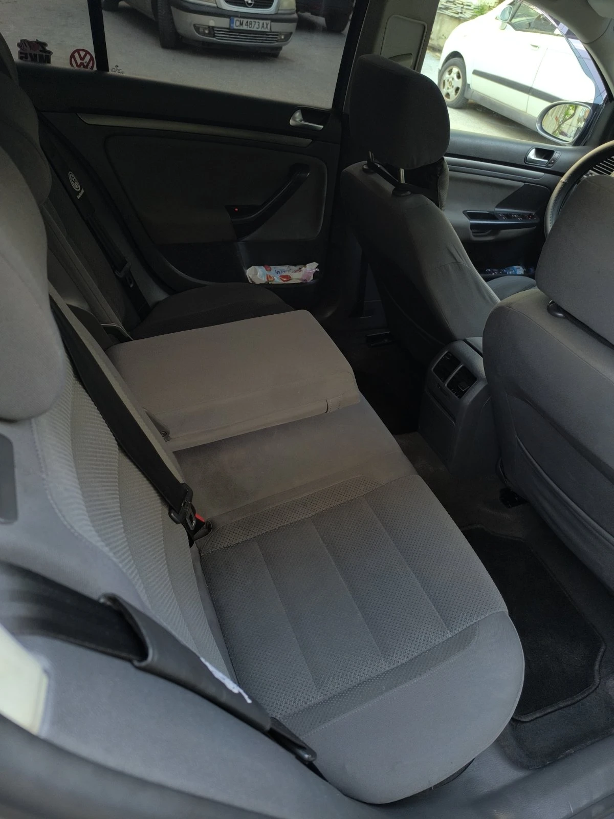 VW Golf 1.9TDI, снимка 9 - Автомобили и джипове - 54179421