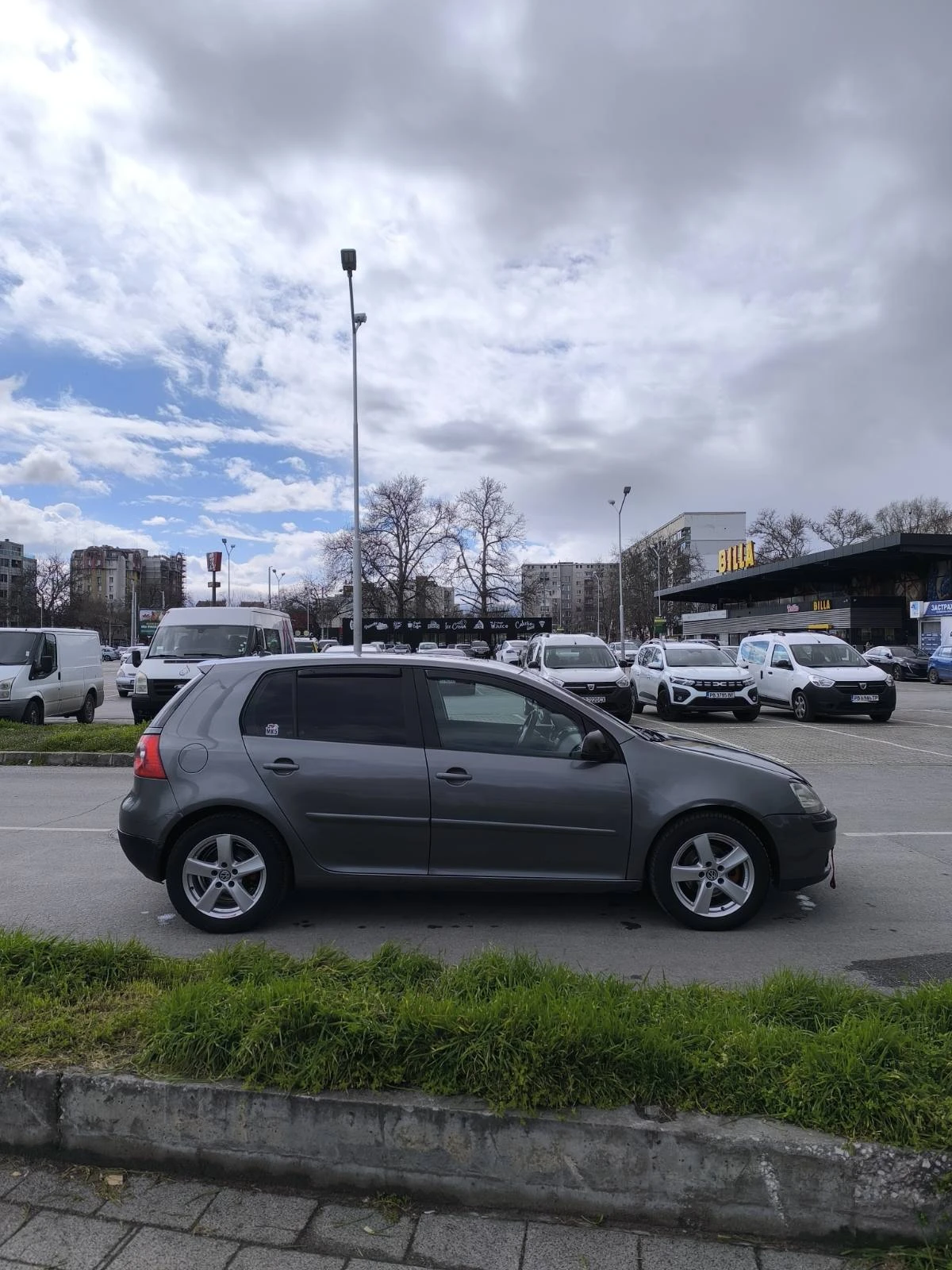 VW Golf 1.9TDI, снимка 5 - Автомобили и джипове - 54179421