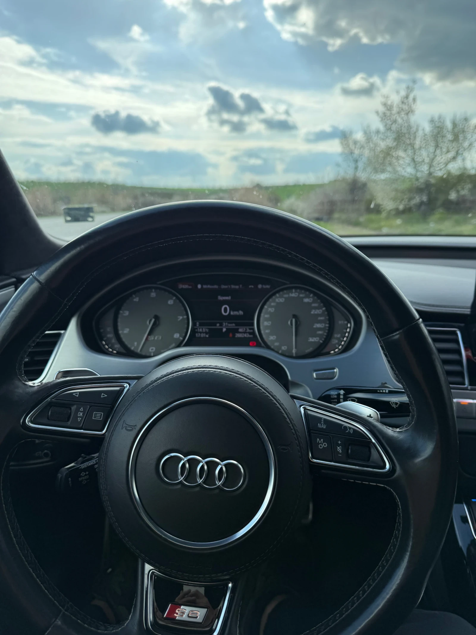 Audi S8, снимка 7 - Автомобили и джипове - 54284889