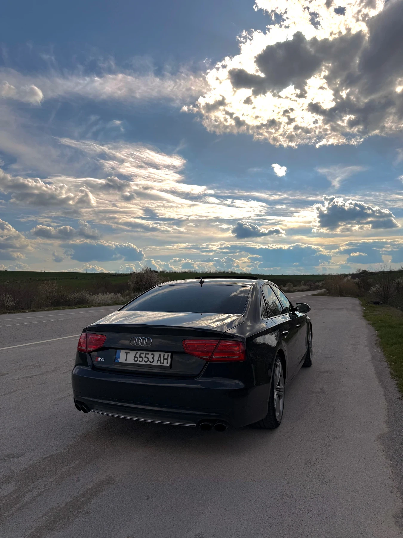 Audi S8, снимка 2 - Автомобили и джипове - 54284889