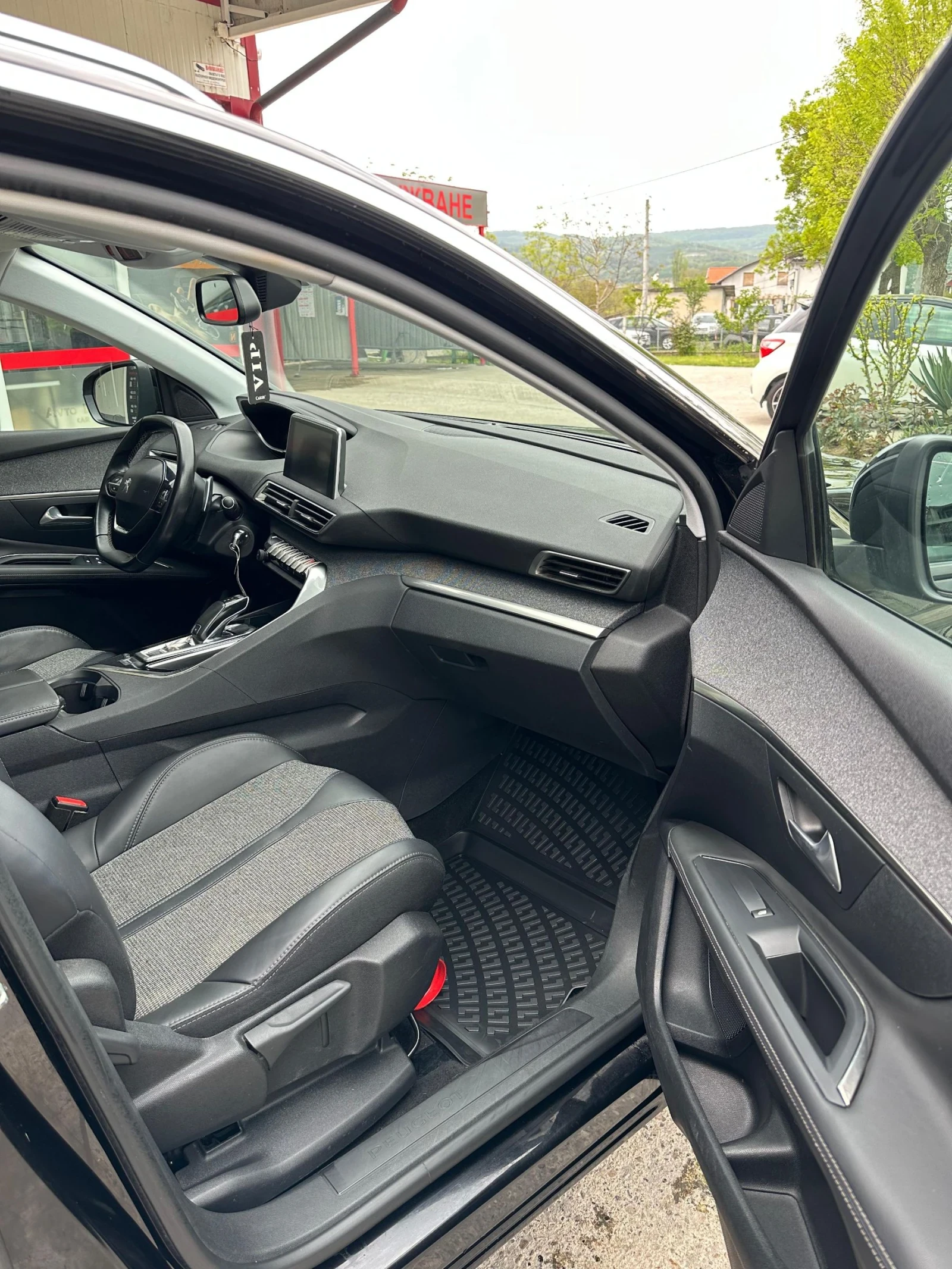 Peugeot 3008, снимка 11 - Автомобили и джипове - 54362110