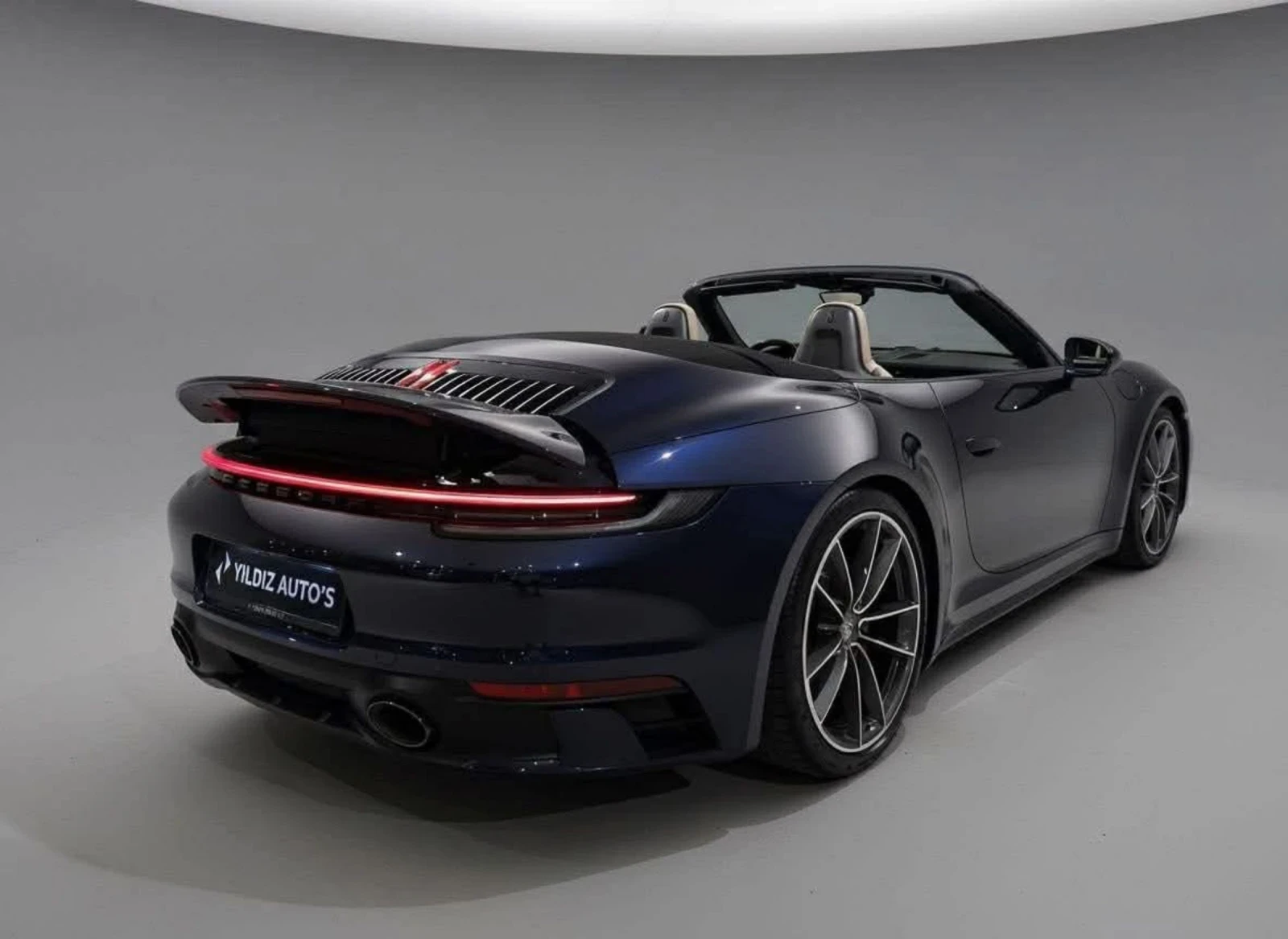 Porsche 911 Carrera 4s 992, снимка 3 - Автомобили и джипове - 54436975
