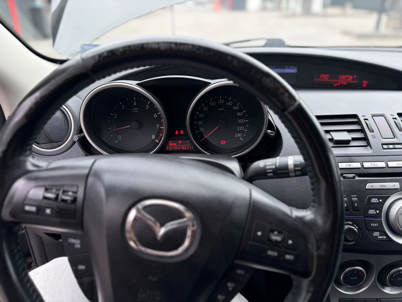 Mazda 3, снимка 9 - Автомобили и джипове - 54584972